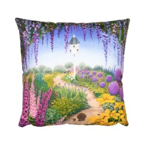 Strolling Home Cushion